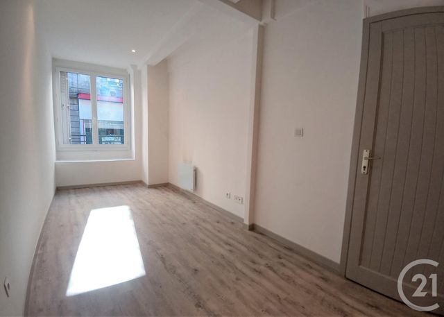 Appartement F1 à louer - 1 pièce - 26.39 m2 - LIMOGES - 87 - LIMOUSIN - Century 21 Victor Hugo