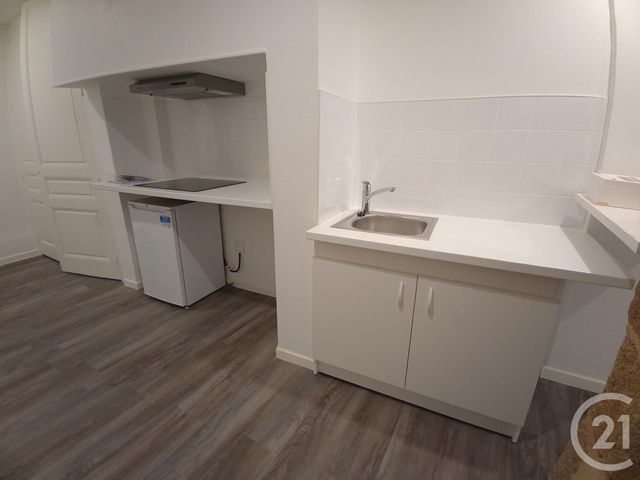 Appartement F1 à louer - 1 pièce - 26.39 m2 - LIMOGES - 87 - LIMOUSIN - Century 21 Victor Hugo