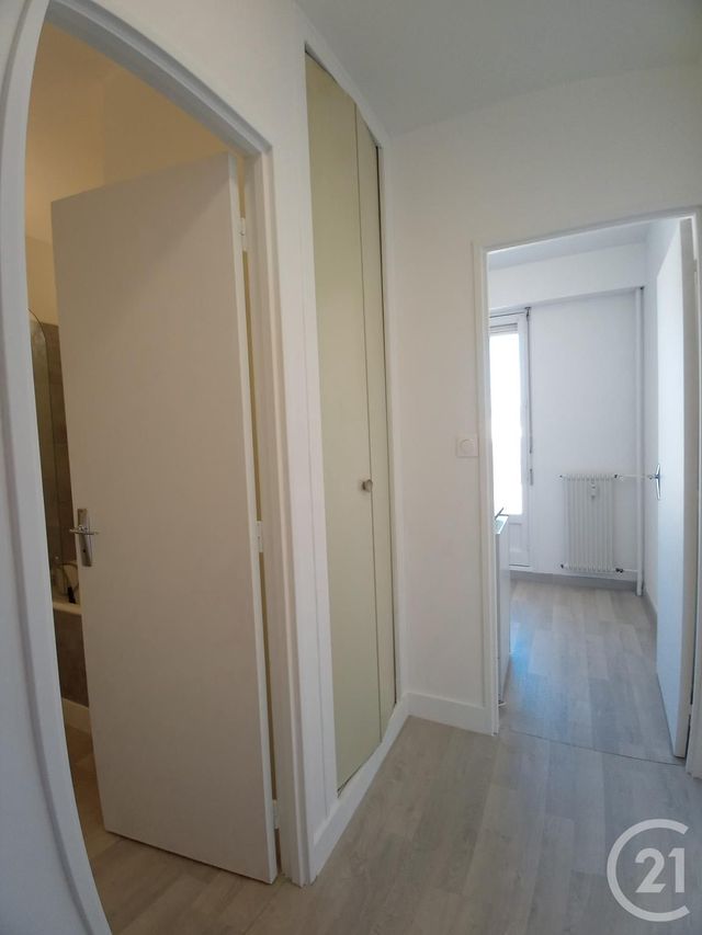 Appartement F1 à louer - 1 pièce - 29.51 m2 - LIMOGES - 87 - LIMOUSIN - Century 21 Victor Hugo