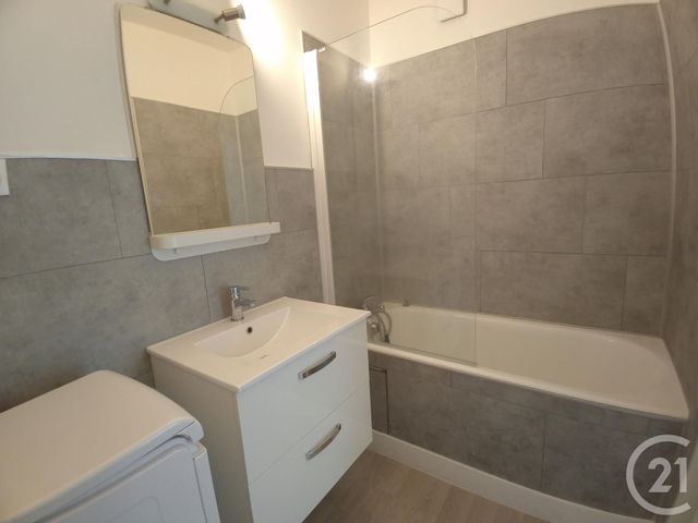 Appartement F1 à louer - 1 pièce - 29.51 m2 - LIMOGES - 87 - LIMOUSIN - Century 21 Victor Hugo