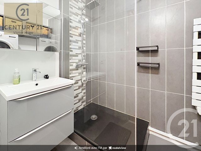 Appartement T2 à vendre - 2 pièces - 43.58 m2 - LIMOGES - 87 - LIMOUSIN - Century 21 Victor Hugo