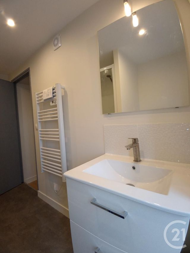 Appartement F2 à louer - 2 pièces - 46.84 m2 - LIMOGES - 87 - LIMOUSIN - Century 21 Victor Hugo