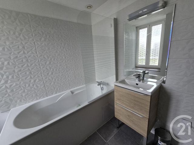 Appartement F2 à louer - 2 pièces - 36.7 m2 - LIMOGES - 87 - LIMOUSIN - Century 21 Victor Hugo
