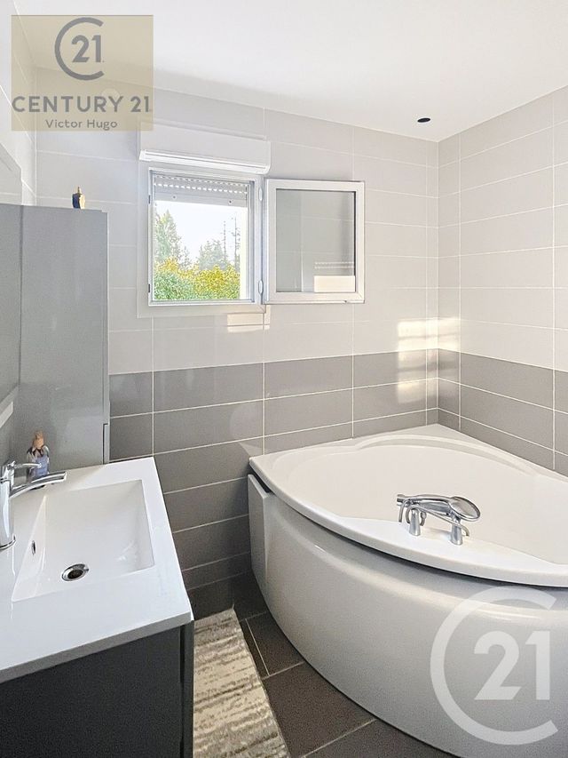maison à vendre - 4 pièces - 95.73 m2 - ST JOUVENT - 87 - LIMOUSIN - Century 21 Victor Hugo