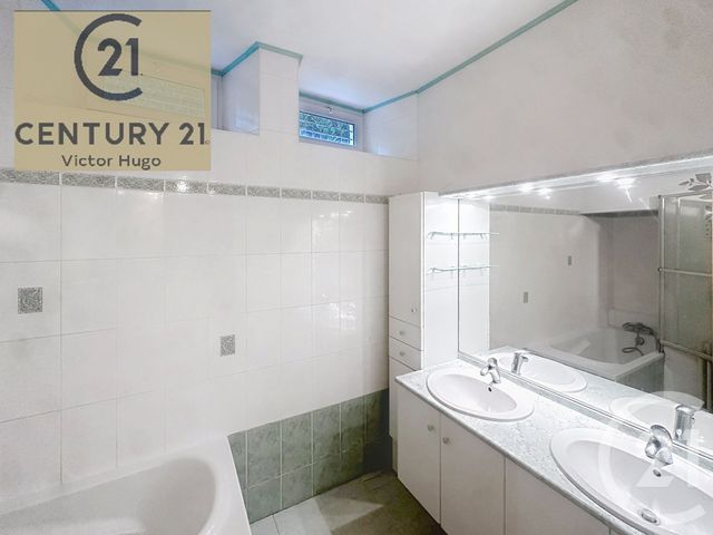 maison à vendre - 7 pièces - 163.24 m2 - ST JUNIEN - 87 - LIMOUSIN - Century 21 Victor Hugo