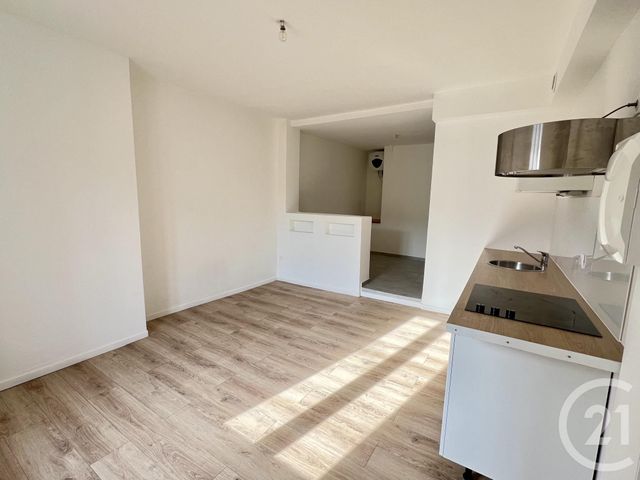 Appartement F1 à louer - 1 pièce - 26.63 m2 - LIMOGES - 87 - LIMOUSIN - Century 21 Victor Hugo