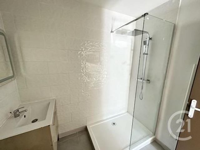 Appartement F1 à louer - 1 pièce - 26.63 m2 - LIMOGES - 87 - LIMOUSIN - Century 21 Victor Hugo